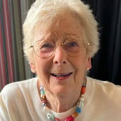 Jenny Senior